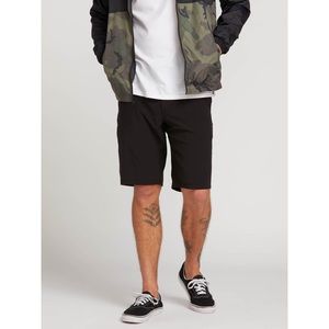 NWT SURF N' TURF STATIC HYBRID SHORTS